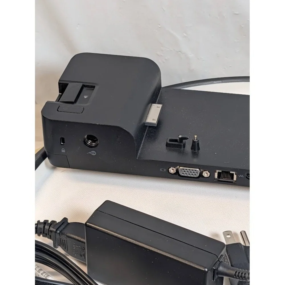 HP UltraSlim Docking Station D9Y32AA Black Excellent USB 3.0 DisplayPort VGA